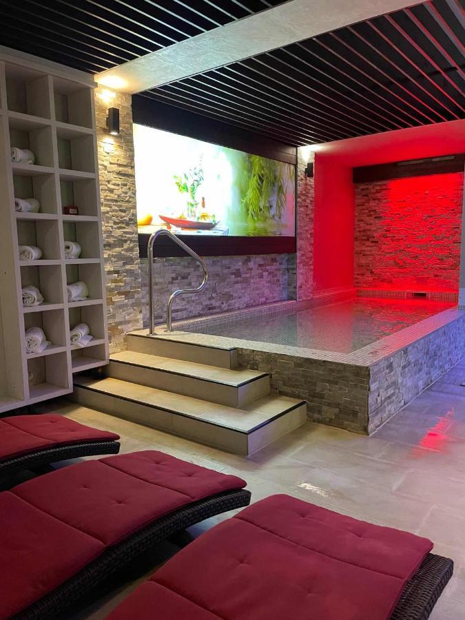 Hotel Relax Совата Екстер'єр фото